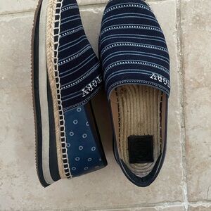 8.5M Tory Burch Daisy Slip-on Trainers Striped Navy Techknit